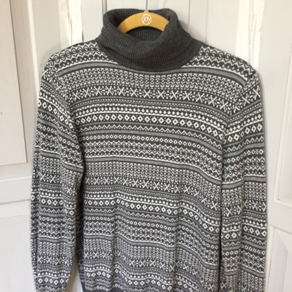 L.L. Bean Gray Patterned Turtleneck Sweater - Picture 8 of 16